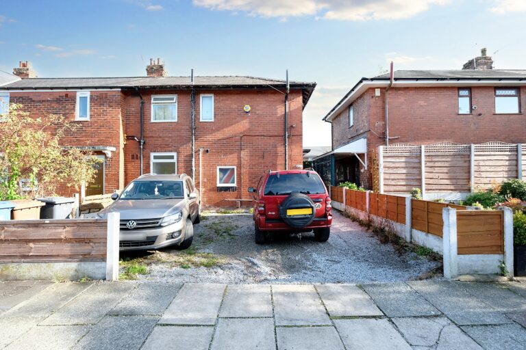 Ermen Road, Eccles, M30