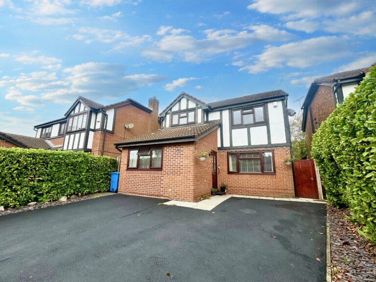 Eden Vale, Worsley, M28