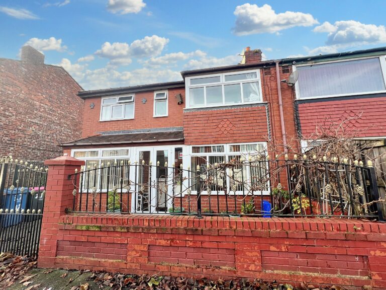 Irlam Avenue, Eccles, M30