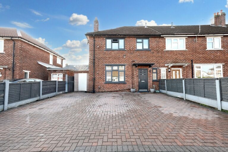 Winster Road, Eccles, M30