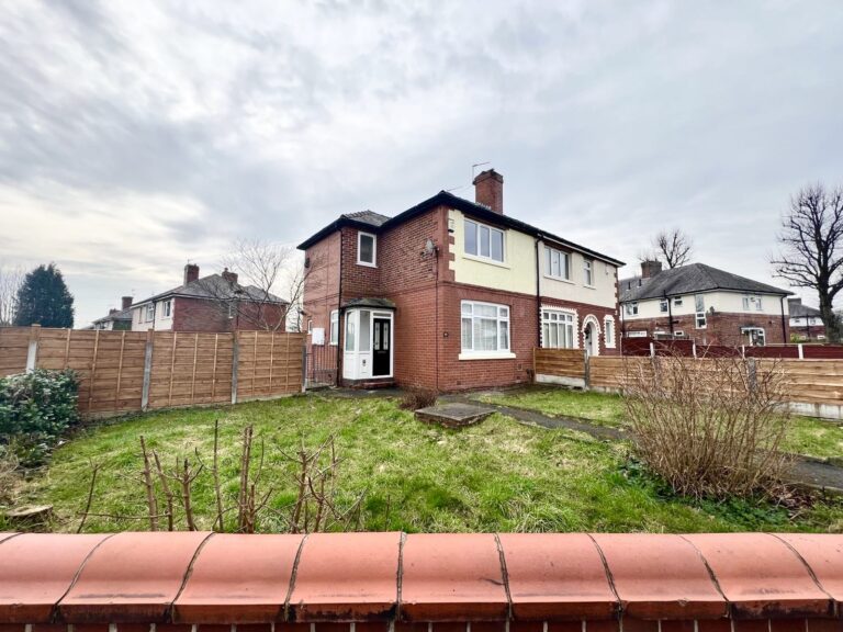 Leigh Road, Worsley, M28